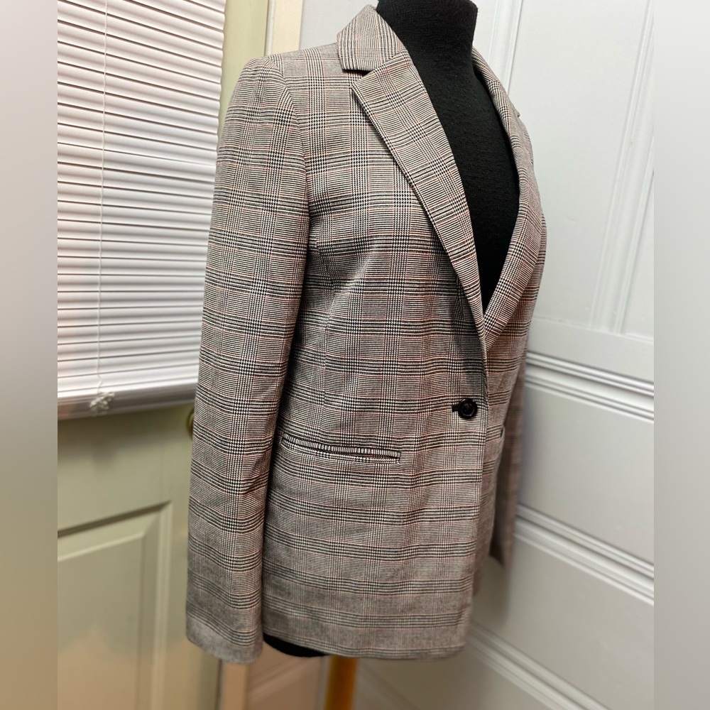 Gap Blazer. Sizes Below - image 2